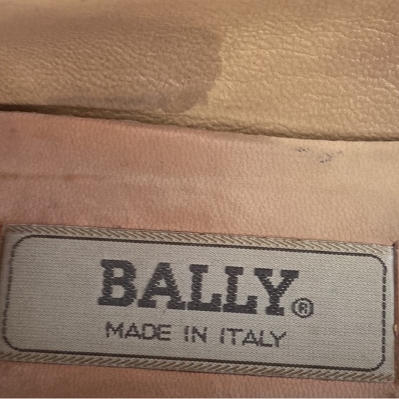 Swiss maker Bally navy and white flats lightly worn Made in Italy, all leather